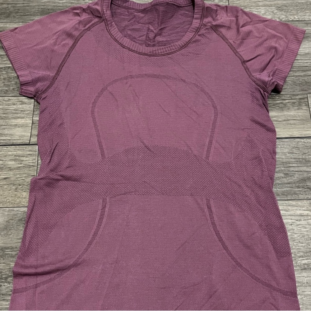 Lululemon Swiftly Tech Tee